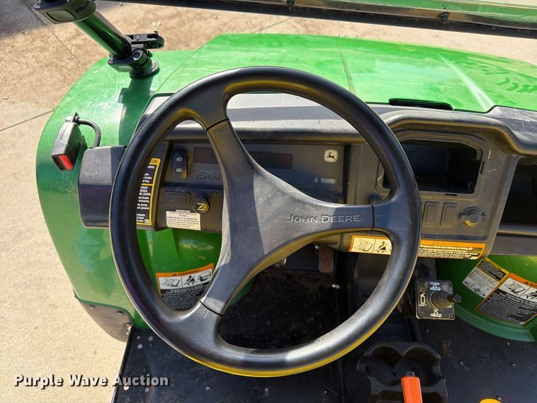 image for item FU4830 2016 John Deere Gator HPX utility vehicle