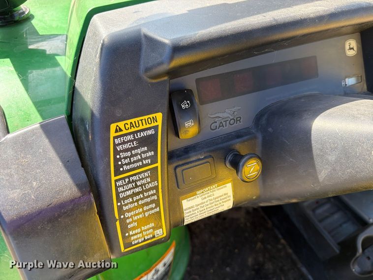 image for item FU4830 2016 John Deere Gator HPX utility vehicle