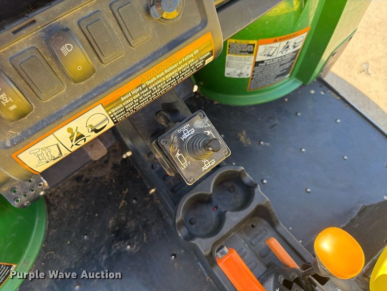 image for item FU4830 2016 John Deere Gator HPX utility vehicle