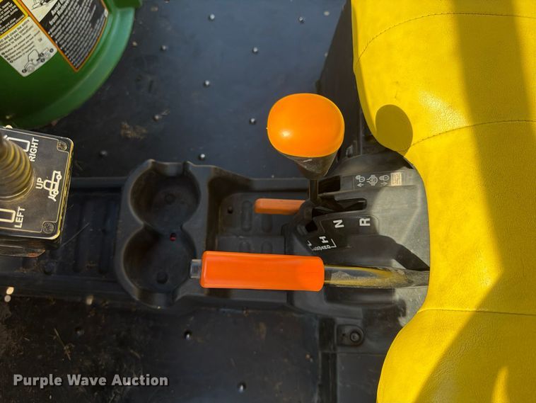 image for item FU4830 2016 John Deere Gator HPX utility vehicle