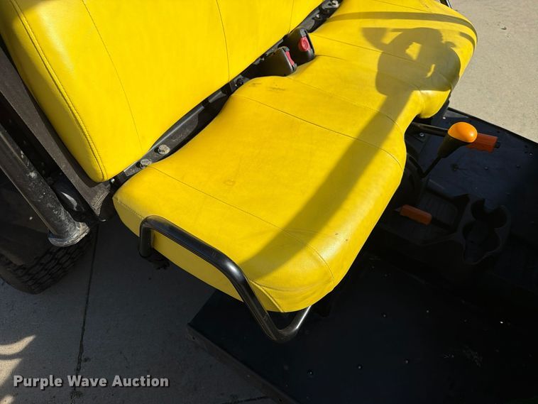 image for item FU4830 2016 John Deere Gator HPX utility vehicle