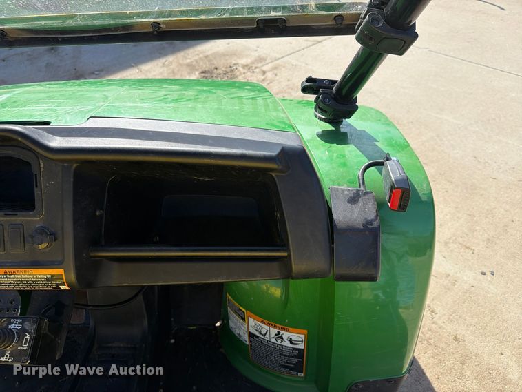 image for item FU4830 2016 John Deere Gator HPX utility vehicle