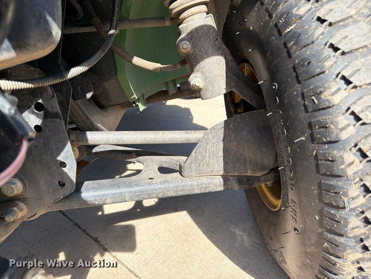 image for item FU4830 2016 John Deere Gator HPX utility vehicle