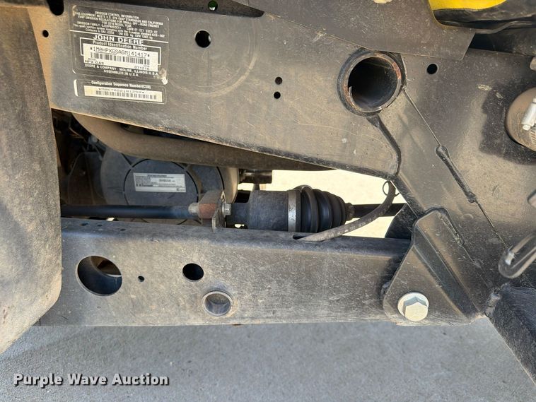 image for item FU4830 2016 John Deere Gator HPX utility vehicle