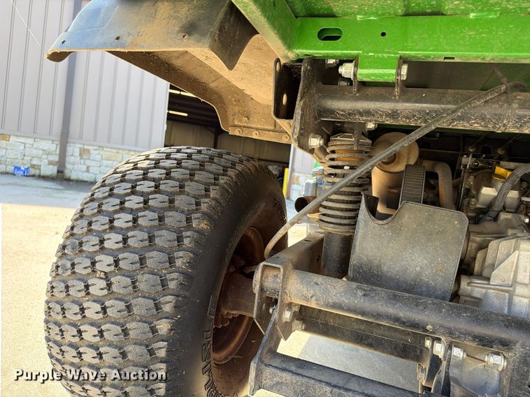 image for item FU4830 2016 John Deere Gator HPX utility vehicle
