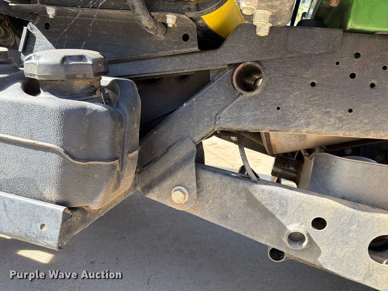image for item FU4830 2016 John Deere Gator HPX utility vehicle