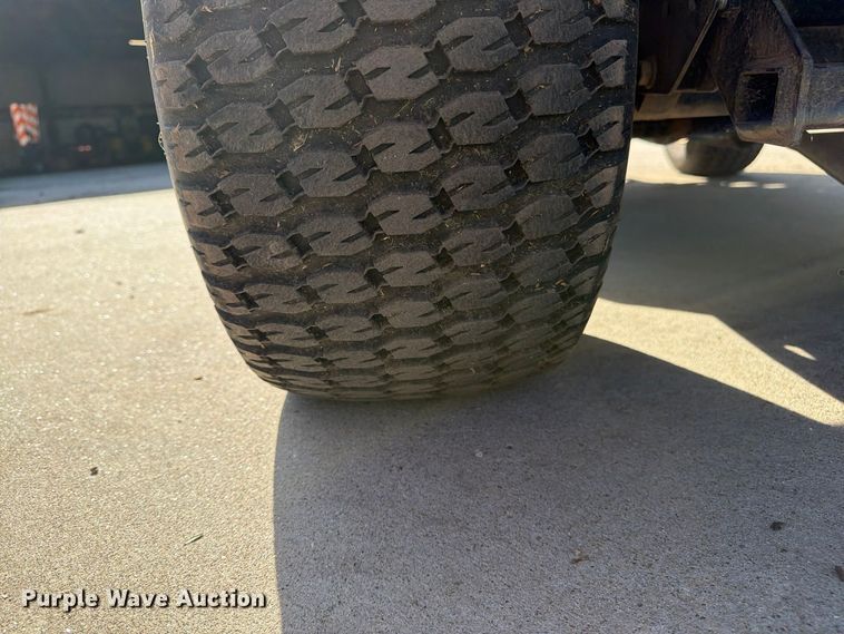 image for item FU4830 2016 John Deere Gator HPX utility vehicle