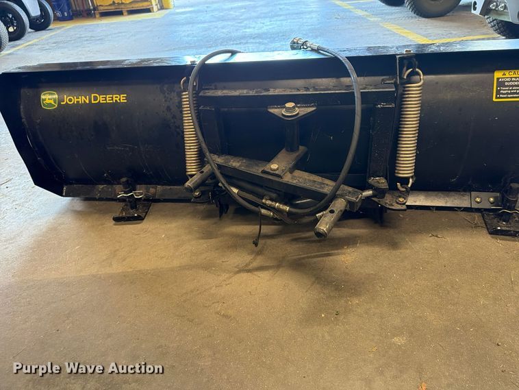 image for item FU4830 2016 John Deere Gator HPX utility vehicle
