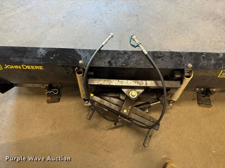 image for item FU4830 2016 John Deere Gator HPX utility vehicle