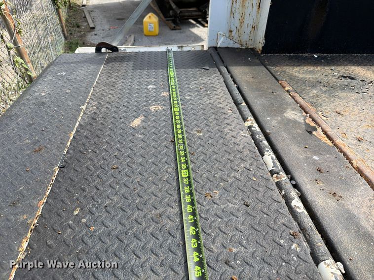 image for item FU5007 2015 Ford F350 Super Duty utility bed pickup truck