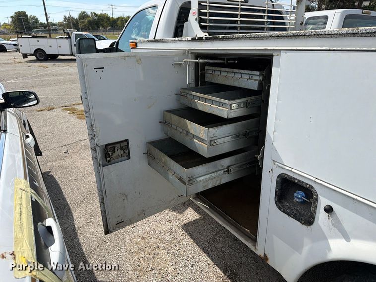 image for item FU5007 2015 Ford F350 Super Duty utility bed pickup truck