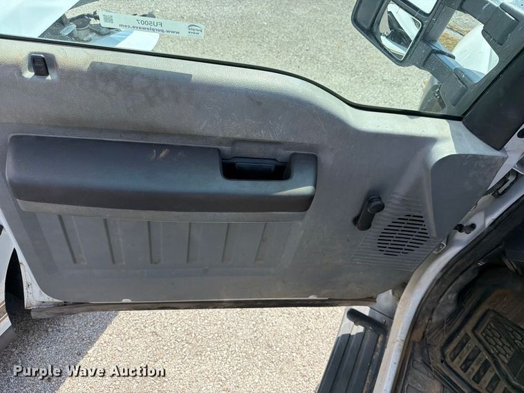 image for item FU5007 2015 Ford F350 Super Duty utility bed pickup truck