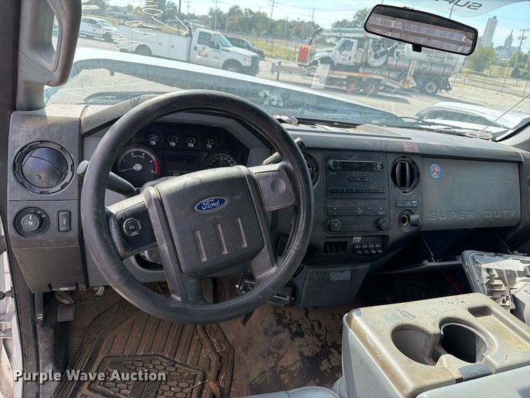 image for item FU5007 2015 Ford F350 Super Duty utility bed pickup truck
