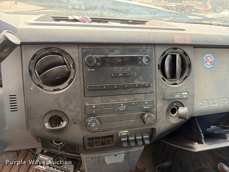 image for item FU5007 2015 Ford F350 Super Duty utility bed pickup truck