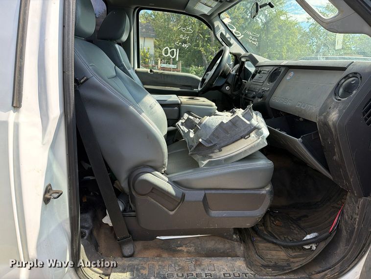 image for item FU5007 2015 Ford F350 Super Duty utility bed pickup truck