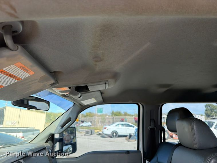 image for item FU5008 2013 Ford F250 Super Duty Crew Cab pickup truck