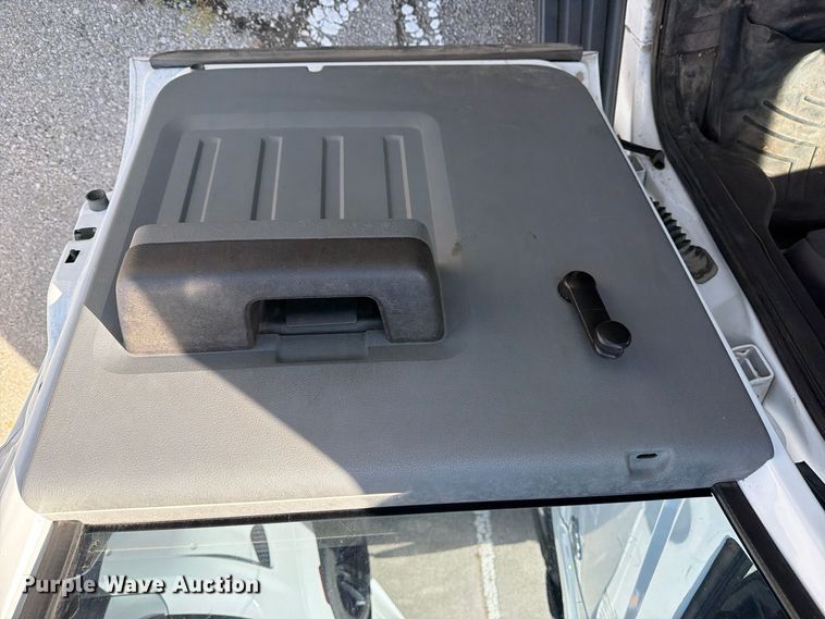 image for item FU5008 2013 Ford F250 Super Duty Crew Cab pickup truck