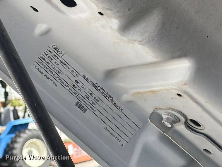 image for item FU5008 2013 Ford F250 Super Duty Crew Cab pickup truck