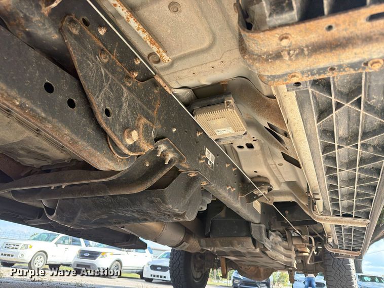 image for item FU5008 2013 Ford F250 Super Duty Crew Cab pickup truck