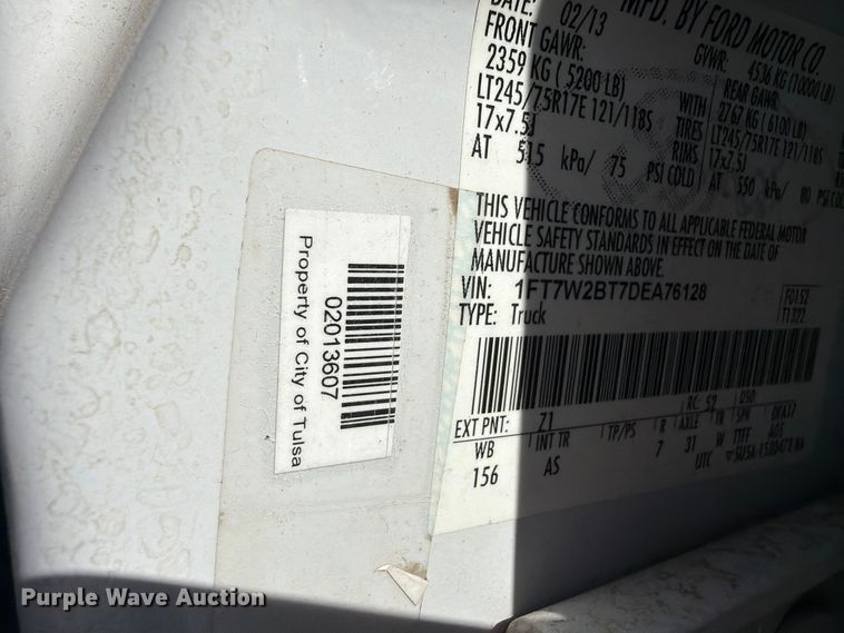image for item FU5008 2013 Ford F250 Super Duty Crew Cab pickup truck