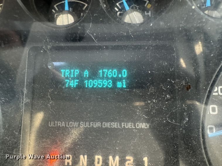 image for item FU5008 2013 Ford F250 Super Duty Crew Cab pickup truck