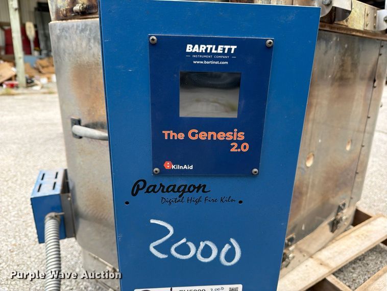 image for item FU5009 Paragon Oval 10 pottery kiln