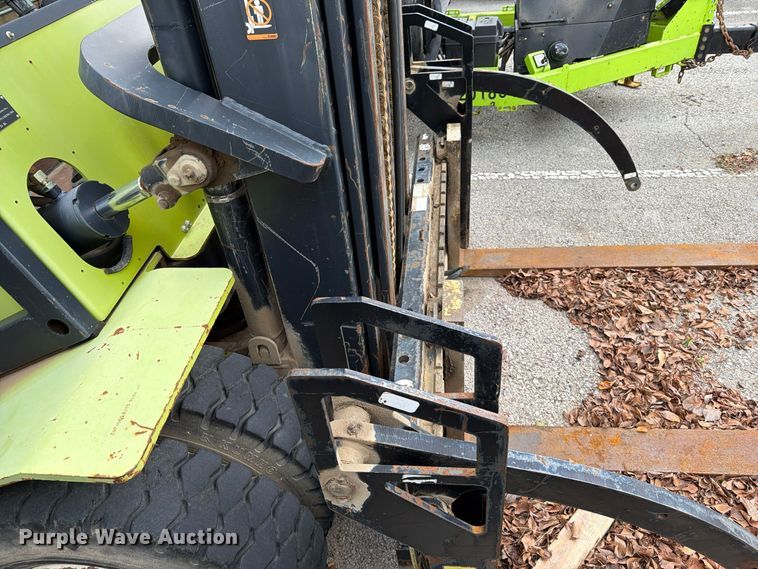 image for item FU5010 2010 Clark 8K forklift