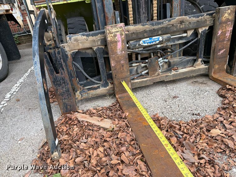 image for item FU5010 2010 Clark 8K forklift