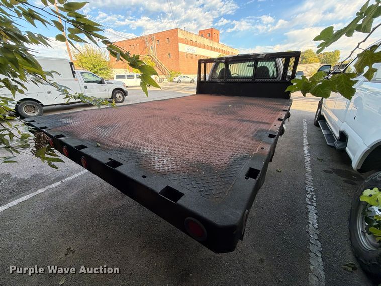 image for item FU5012 1999 Ford F350 Super Duty flatbed pickup truck
