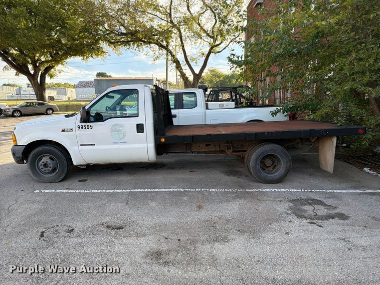 image for item FU5012 1999 Ford F350 Super Duty flatbed pickup truck