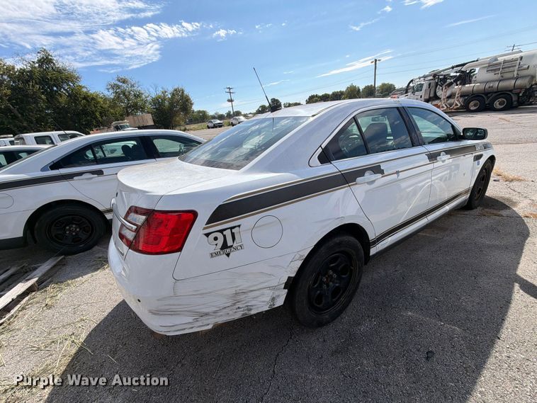 image for item FU5013 2015 Ford Taurus Police Interceptor 
