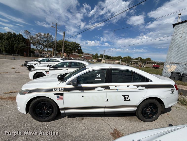 image for item FU5013 2015 Ford Taurus Police Interceptor 