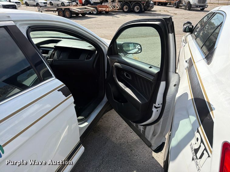 image for item FU5013 2015 Ford Taurus Police Interceptor 