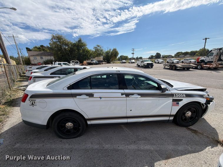 image for item FU5015 2015 Ford Taurus Police Interceptor 
