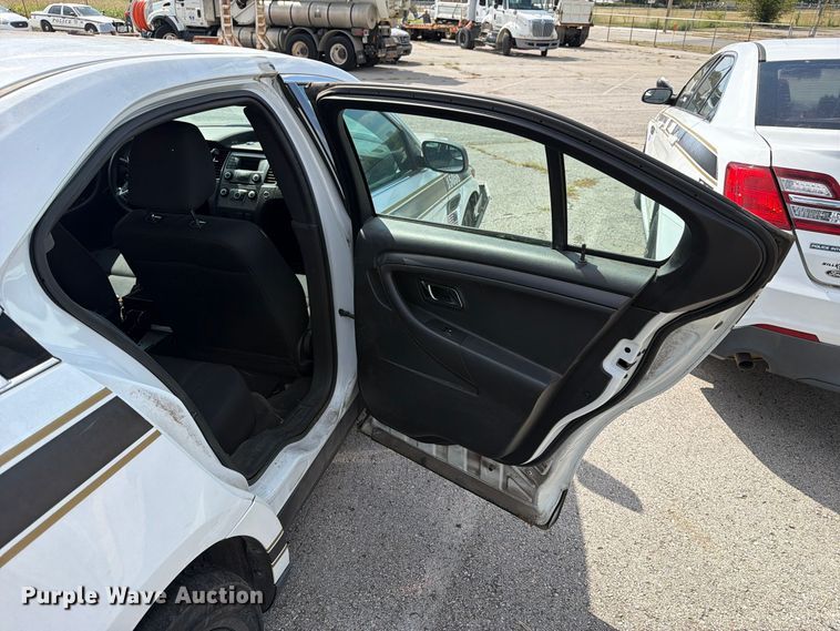 image for item FU5015 2015 Ford Taurus Police Interceptor 