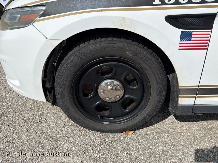 image for item FU5015 2015 Ford Taurus Police Interceptor 