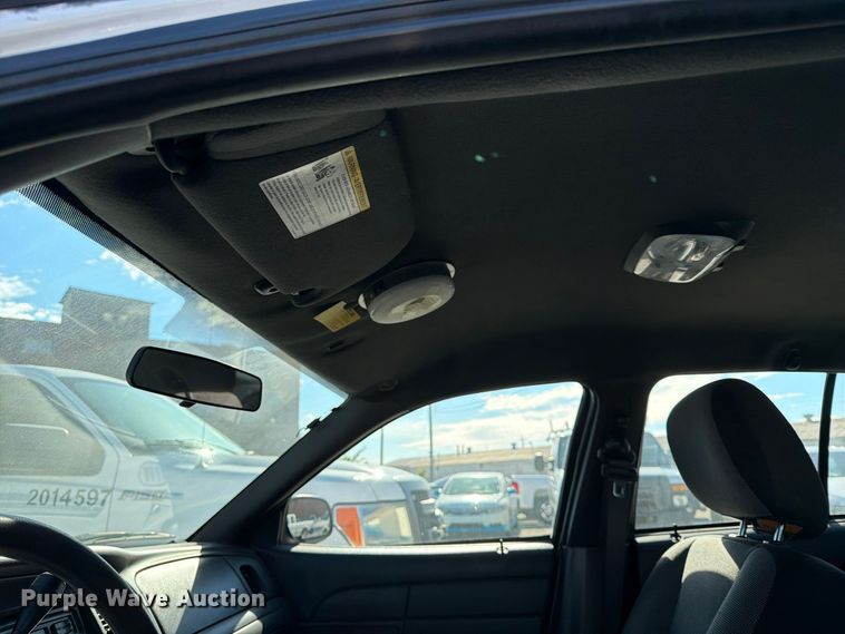 image for item FU5016 2011 Ford Crown Victoria Police Interceptor 