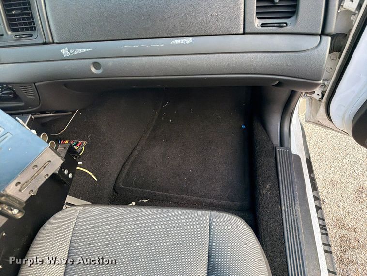 image for item FU5019 2011 Ford Crown Victoria Police Interceptor 