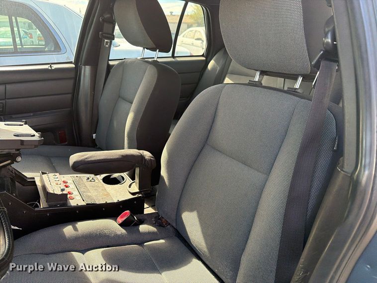 image for item FU5021 2011 Ford Crown Victoria Police Interceptor 