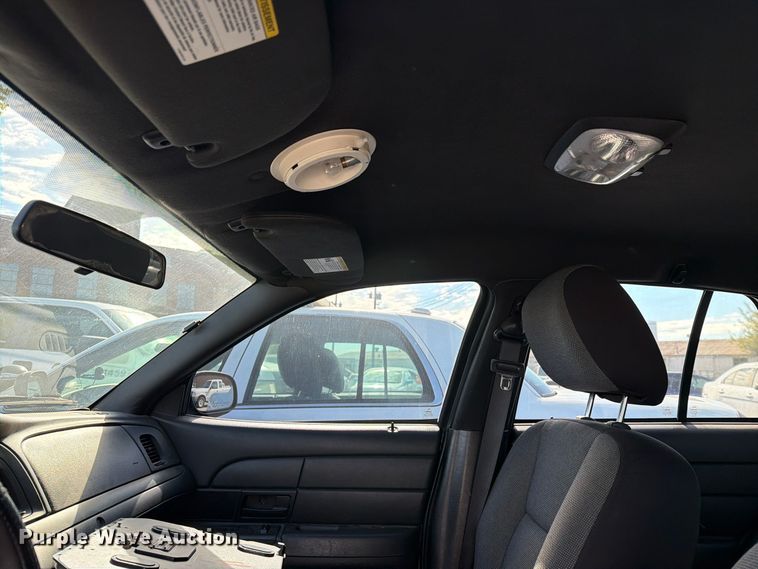 image for item FU5021 2011 Ford Crown Victoria Police Interceptor 