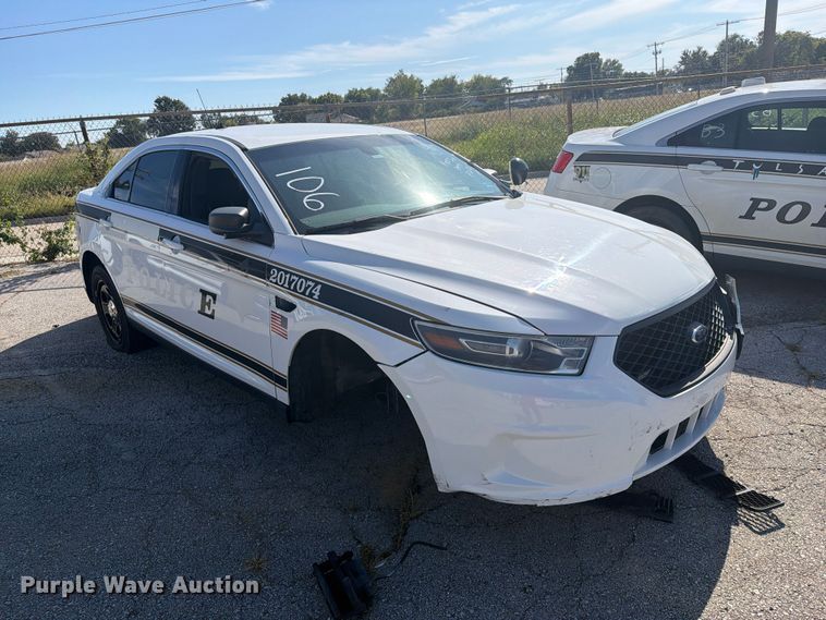 image for item FU5024 2017 Ford Taurus Police Interceptor 