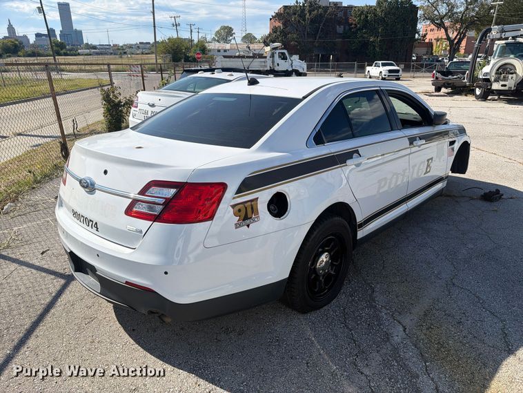 image for item FU5024 2017 Ford Taurus Police Interceptor 