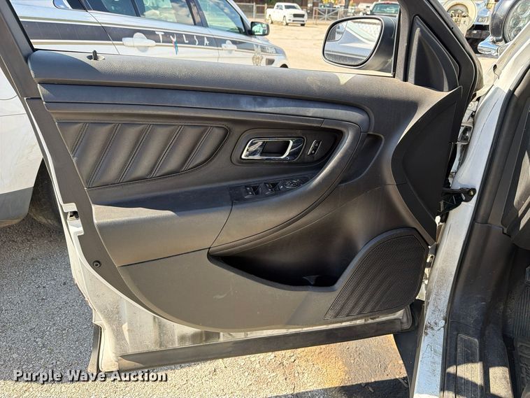 image for item FU5024 2017 Ford Taurus Police Interceptor 