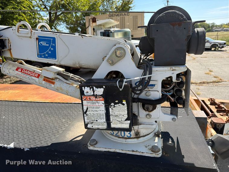image for item FU5026 2008 International DuraStar 4300 utility / service truck