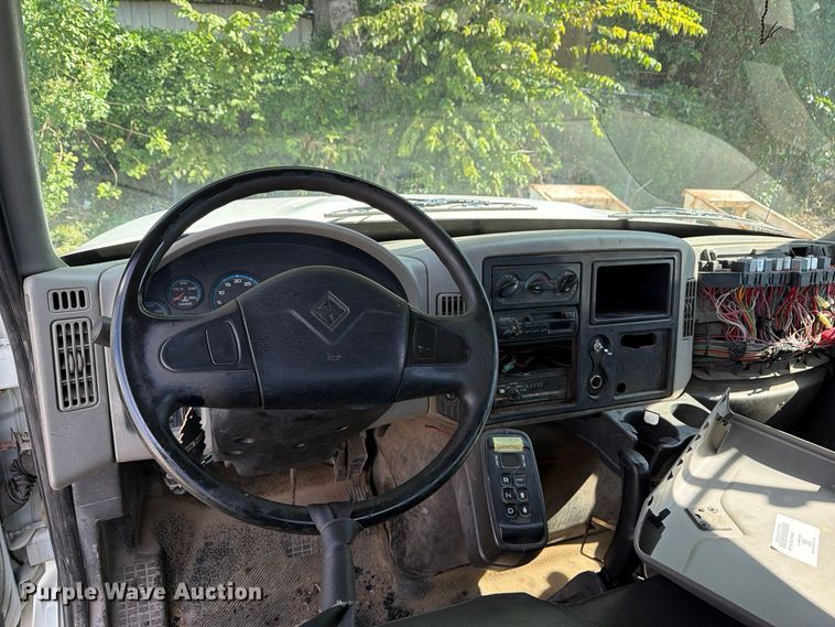 image for item FU5026 2008 International DuraStar 4300 utility / service truck