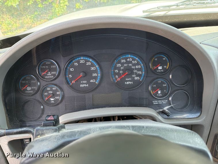 image for item FU5026 2008 International DuraStar 4300 utility / service truck