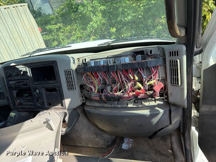 image for item FU5026 2008 International DuraStar 4300 utility / service truck