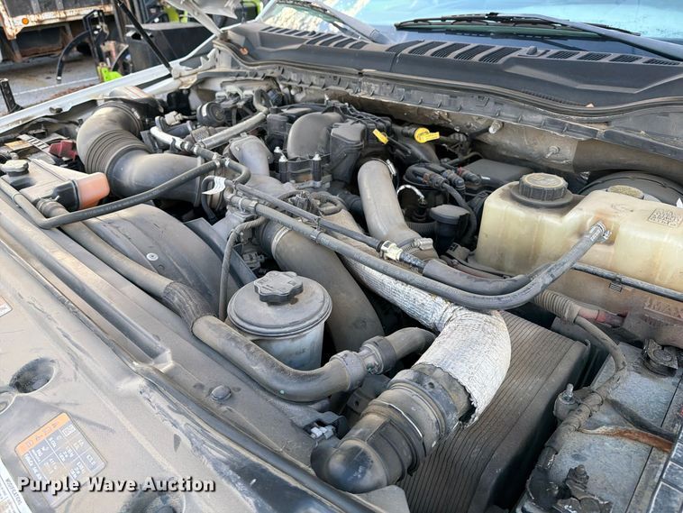 image for item FU5028 2017 Ford F250 Super Duty Ext. Cab flatbed pickup truck