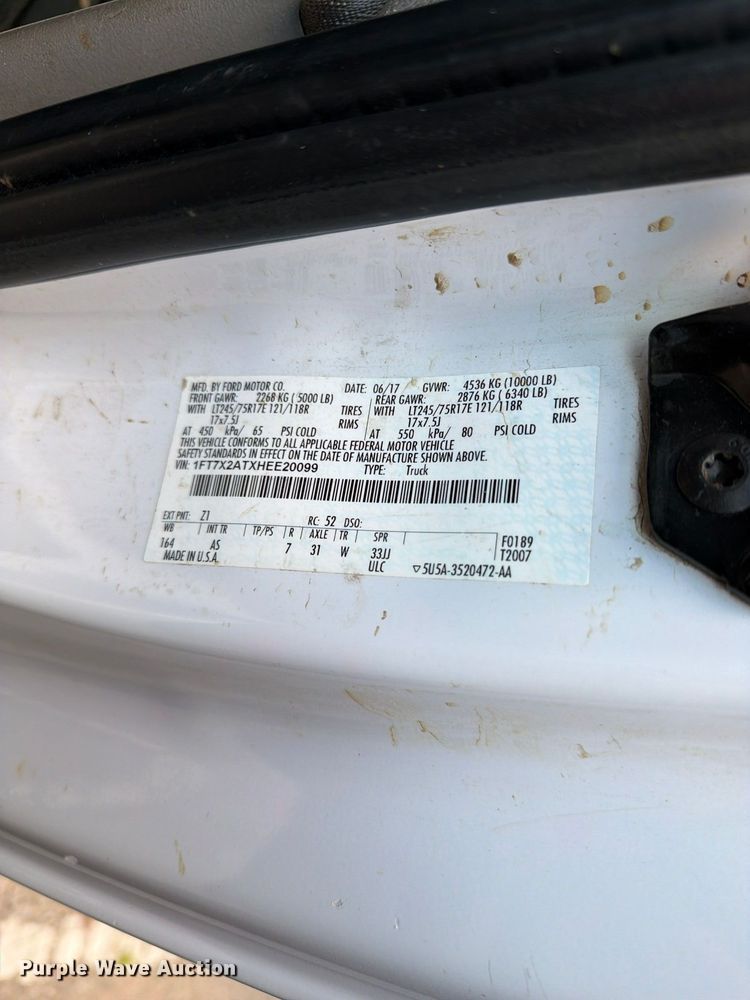 image for item FU5028 2017 Ford F250 Super Duty Ext. Cab flatbed pickup truck