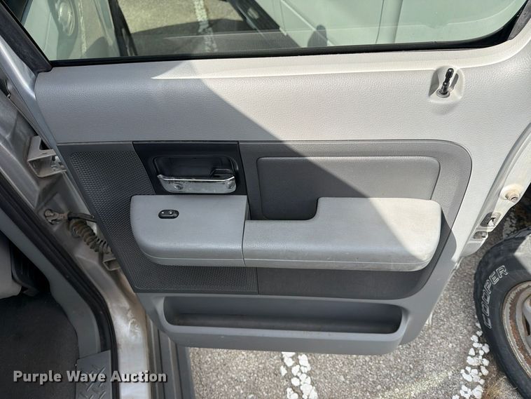 image for item FU5029 2007 Ford F150 Crew Cab pickup truck